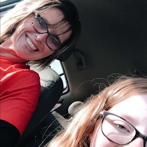 Meet your Posher, Becky